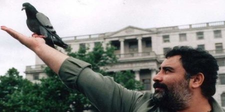 "Hoşçakal Gözüm" deyib dünyadan köçən Ahmet Kaya -