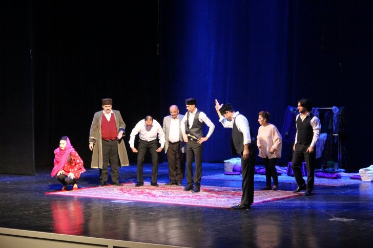 Dövlət Bayrağı Günü Musiqili Teatrda belə qeyd olundu