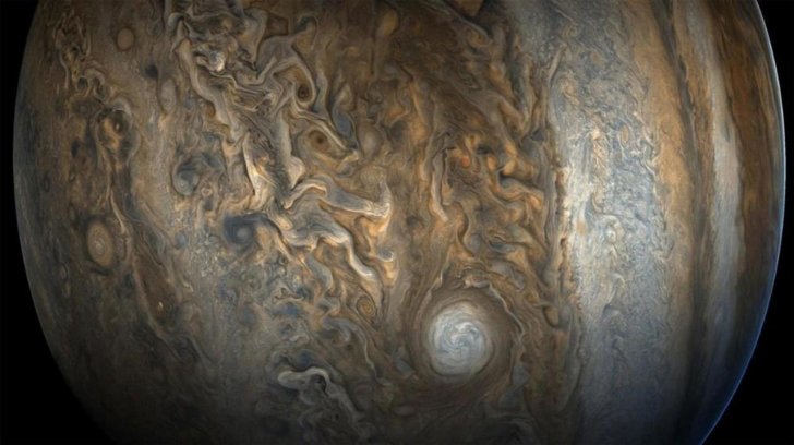 NASA Yupiterin ən yeni fotolarını yaydı - NASA Yupiterin ən yeni fotolarını yaydı -