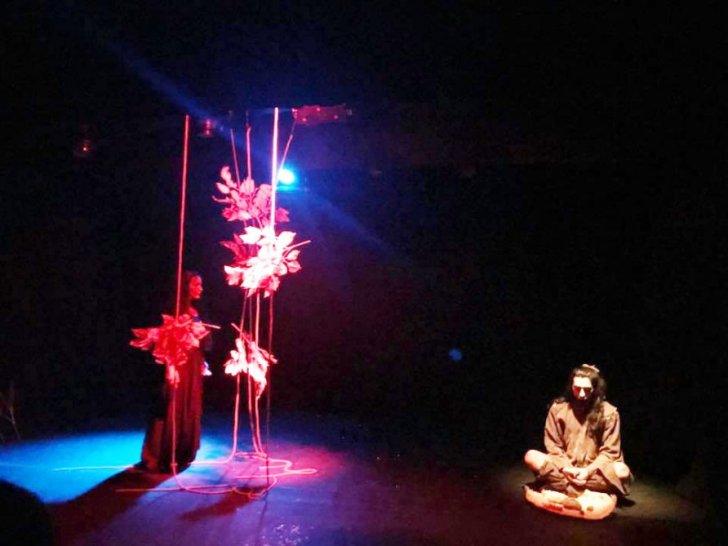 Pantomima Teatrında yeni tamaşa -