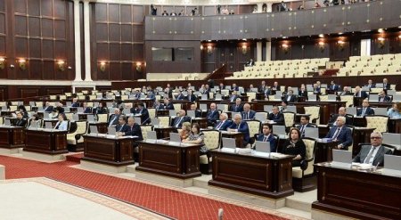 Azərbaycanda daxili və xarici borcalmaya görə cinayət məsuliyyəti nəzərdə tutulur