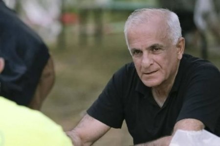 Səsim batıb, heç nə kömək etmir -