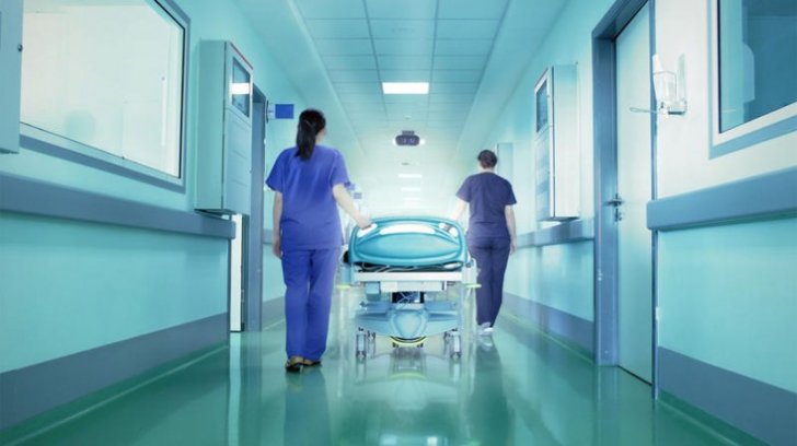 Tanınmış rejissor reanimasiyaya yerləşdirildi