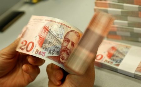 Gürcüstanda orta aylıq əməkhaqqı