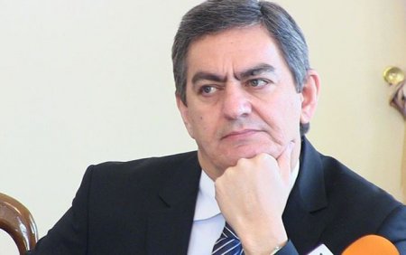 Əli Kərimli prokurorluğu məhkəməyə verdi -