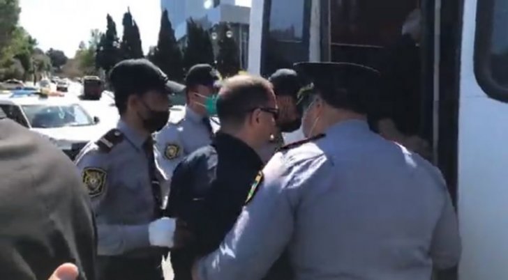 Qarabağda müharibə tələb edən aksiya iştirakçıları saxlanılıb