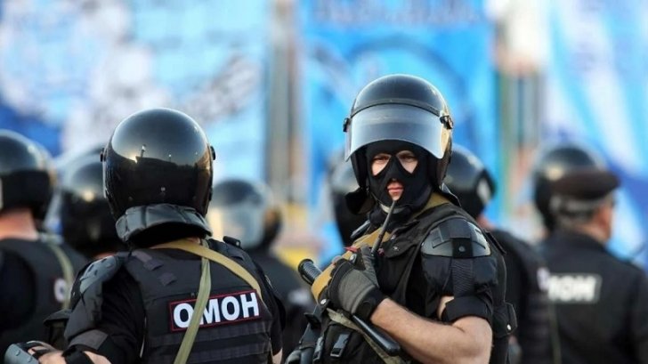 OMON Belarusda etirazçılara qarşı gözyaşardıcı qazdan istifadə edib