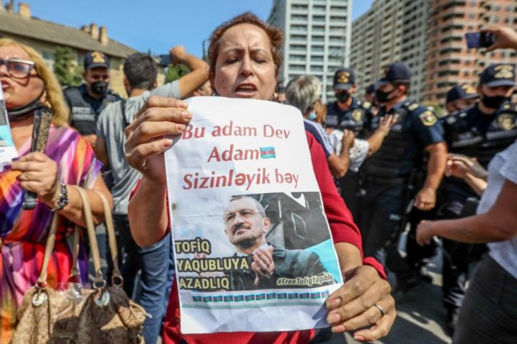 Tofiq Yaqublunun azadlıqdan məhrum edilməsinə görə etiraz aksiyası -