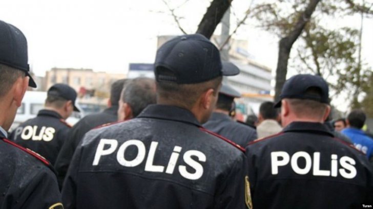Şəhidlər Xiyabanında AXCP və Müsavatla polis arasında gərginlik -