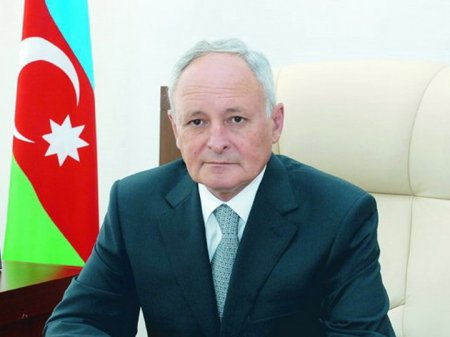 Oqtay Şirəliyev Səhiyyə naziri vəzifəsindən azad olundu