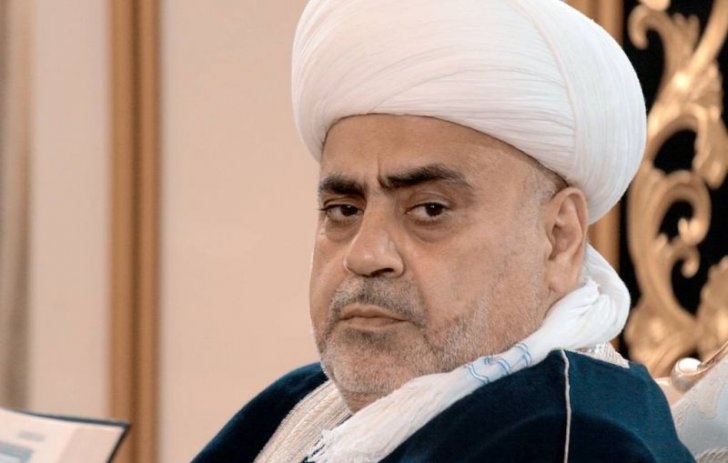 Şeyxülislam Allahşükür Paşazadə, qızı, kürəkəni və qudası məhkəməyə verildi