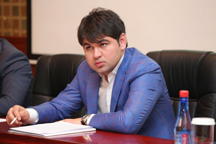 Elmar Vəliyevin oğlu Elmir Vəliyevi məhkəməyə veriblər - SƏBƏB