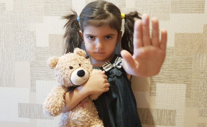 ŞƏLALƏ ƏBİL. “Dayan! Mənim bədənim!”