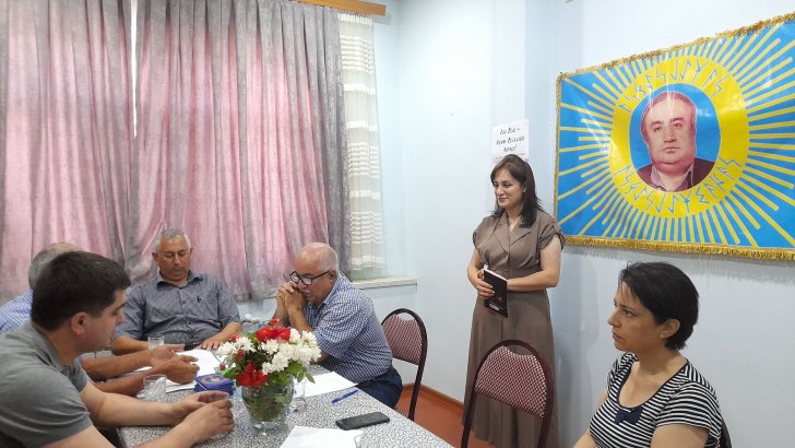 Göytəkin Atalı.  "Qutsal ünvan"