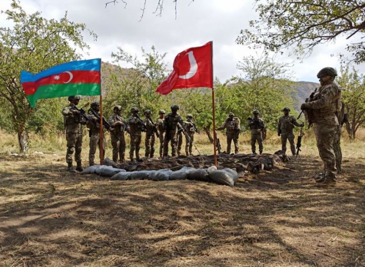 Azərbaycan və Türkiyə Silahlı Qüvvələrinin Laçında birgə hərbi təlimləri