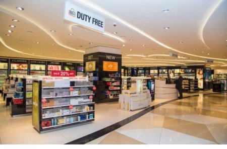 Gömrük məmurunun "Duty Free" biznesi