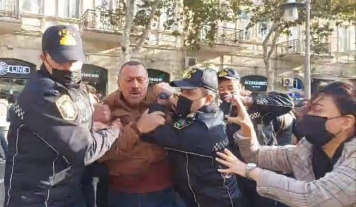 Saleh Rüstəmlini müdafiə aksiyası keçirilib: saxlanılanlar var - FOTOLAR