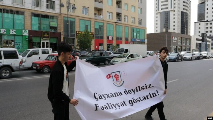 Tələbə Güc Mərkəzindən Təhsil Nazirliyinin qarşısında ETİRAZ AKSİYASI