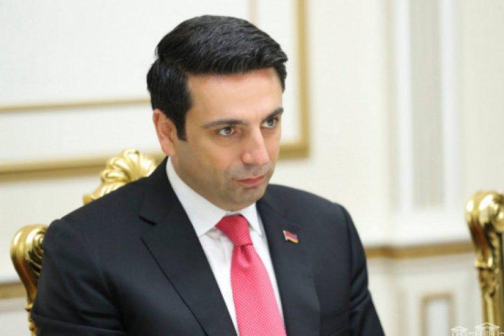 Alen Simonyan: Sülh sazişində Qarabağ haqqında qeyd olmamalıdır