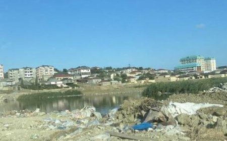 Arxitektura Komitəsi və Ekologiya Nazirliyi qanunsuz tikintini himayə edir? - FOTO