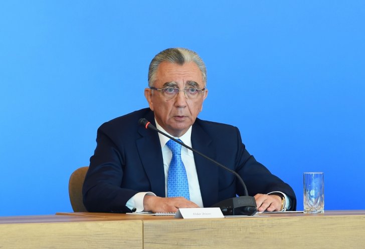 Eldar Əzizovun "tender camaşırxanası": Mirzəyevlə Mehralıyevin "it yemi satınalması"