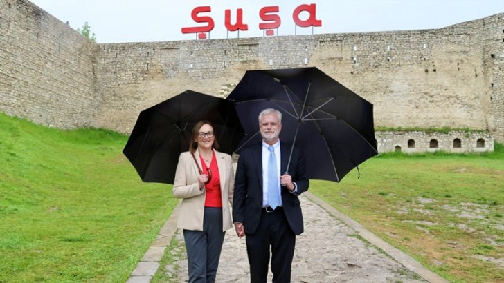 ABŞ səfiri Mark Libbi Şuşada