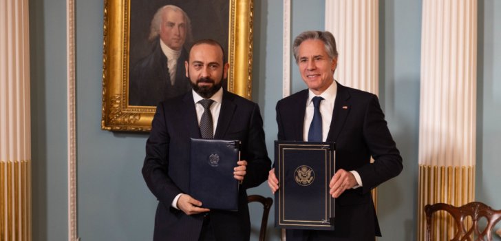 ABŞ və Ermənistan strateji tərəfdaşlıq haqqında sənəd imzalayıb