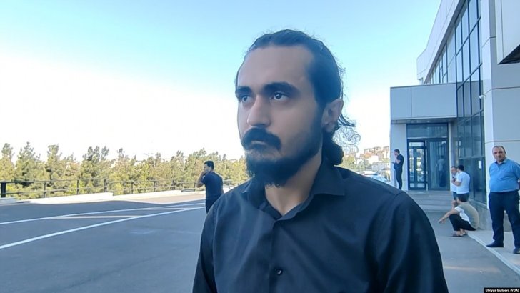 Elvin Mustafayevin həbsdə tibbi yardımdan məhrum edildiyi deyilir